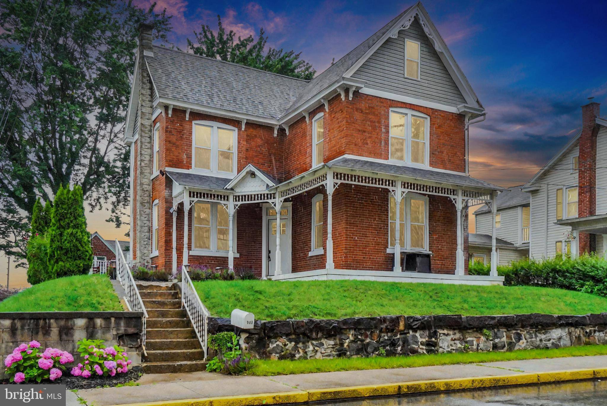 Middletown, PA 17057,162 E WATER ST