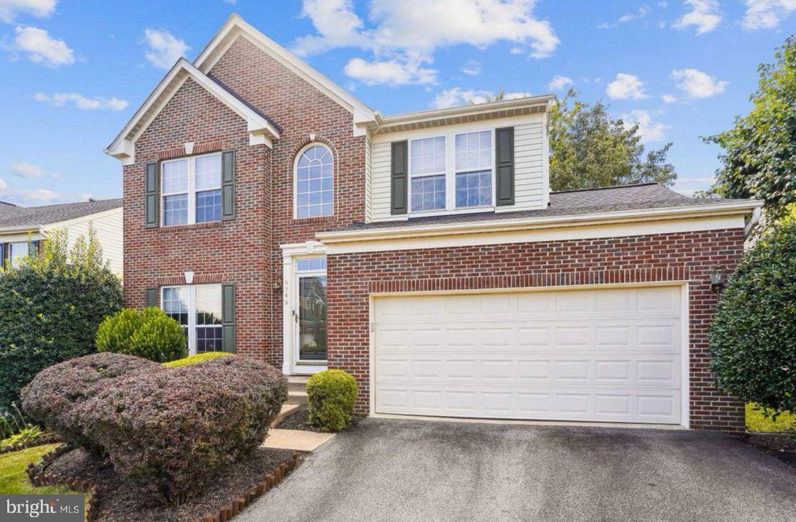 Lorton, VA 22079,9749 PLASKETT FOREST LN