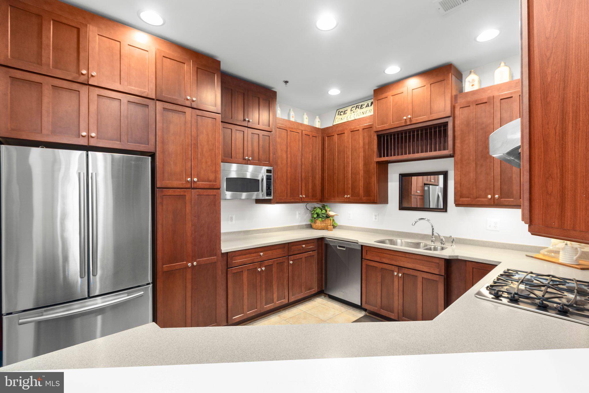 Woodbridge, VA 22191,830 BELMONT BAY DR #206
