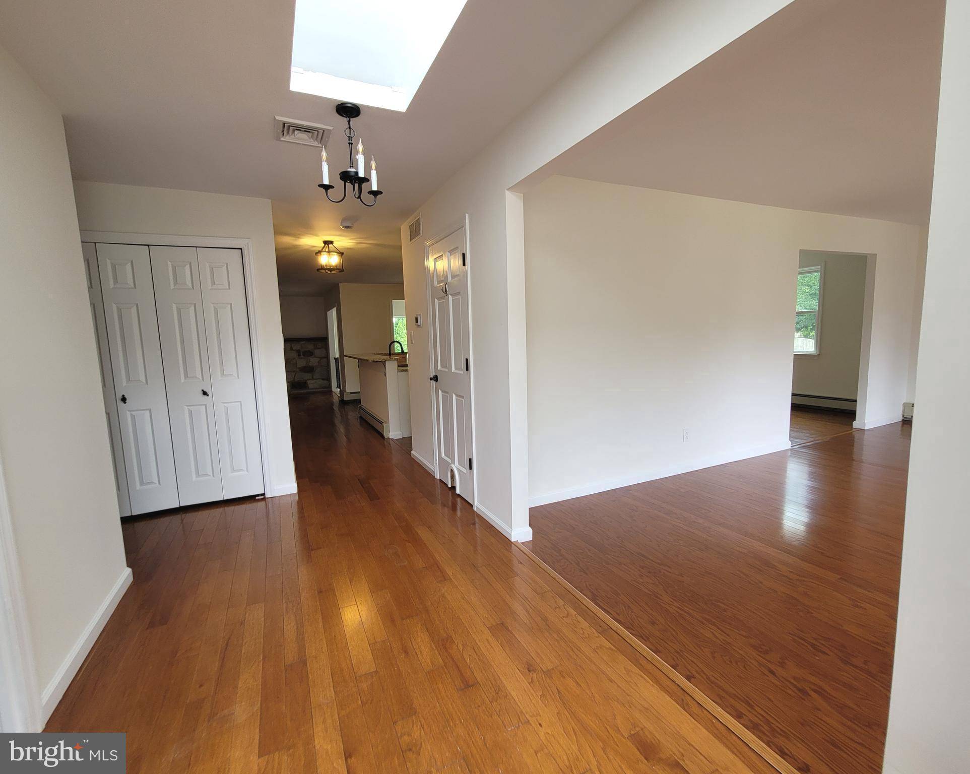 Cherry Hill, NJ 08003,4 W BROOK DR