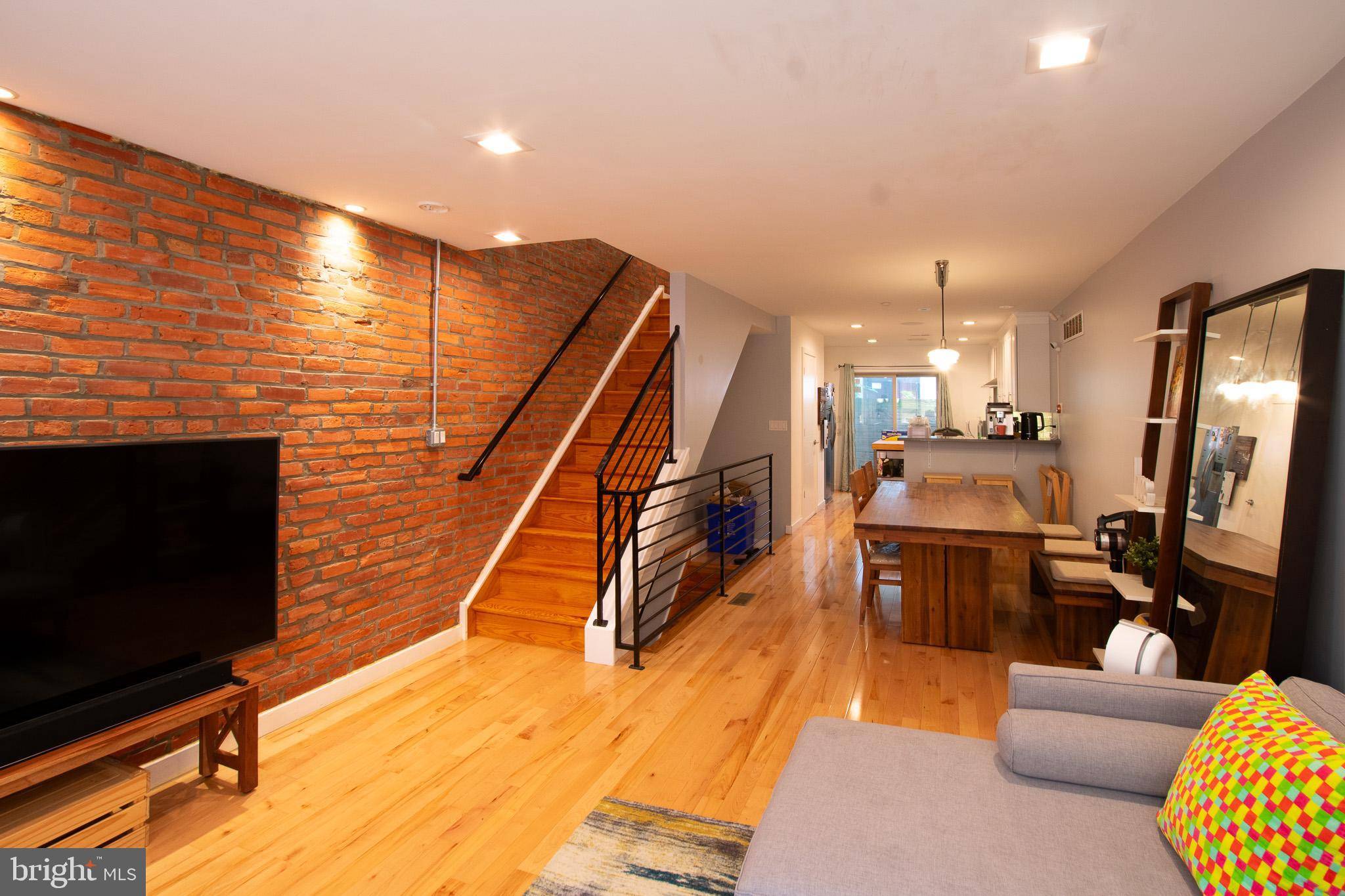 Philadelphia, PA 19146,1316 S BOUVIER ST
