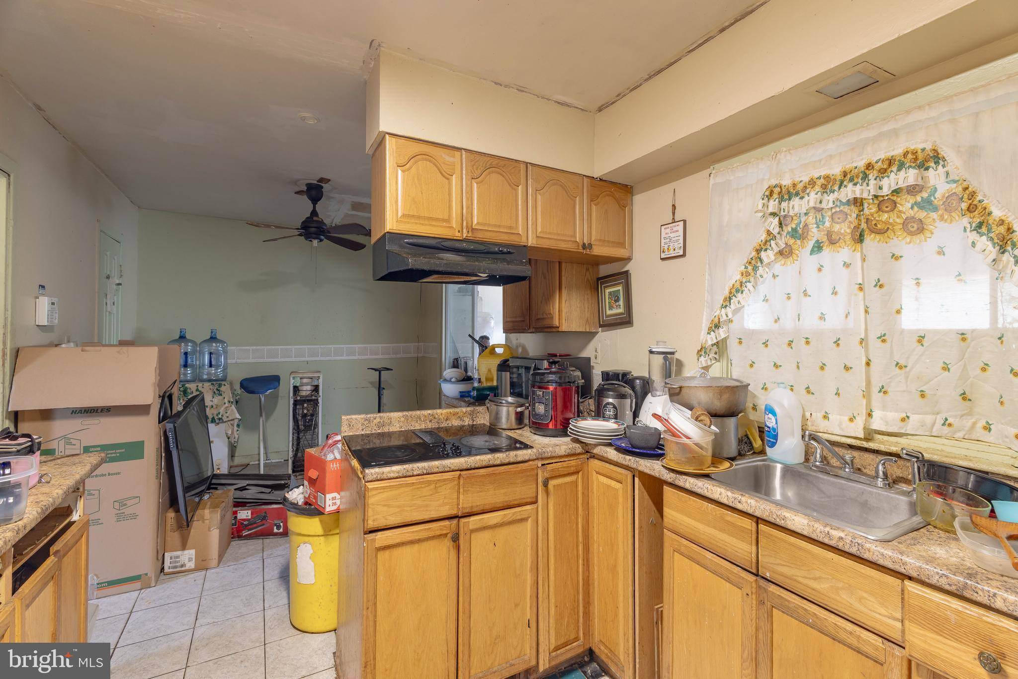 Willingboro, NJ 08046,18 BENDIX LN