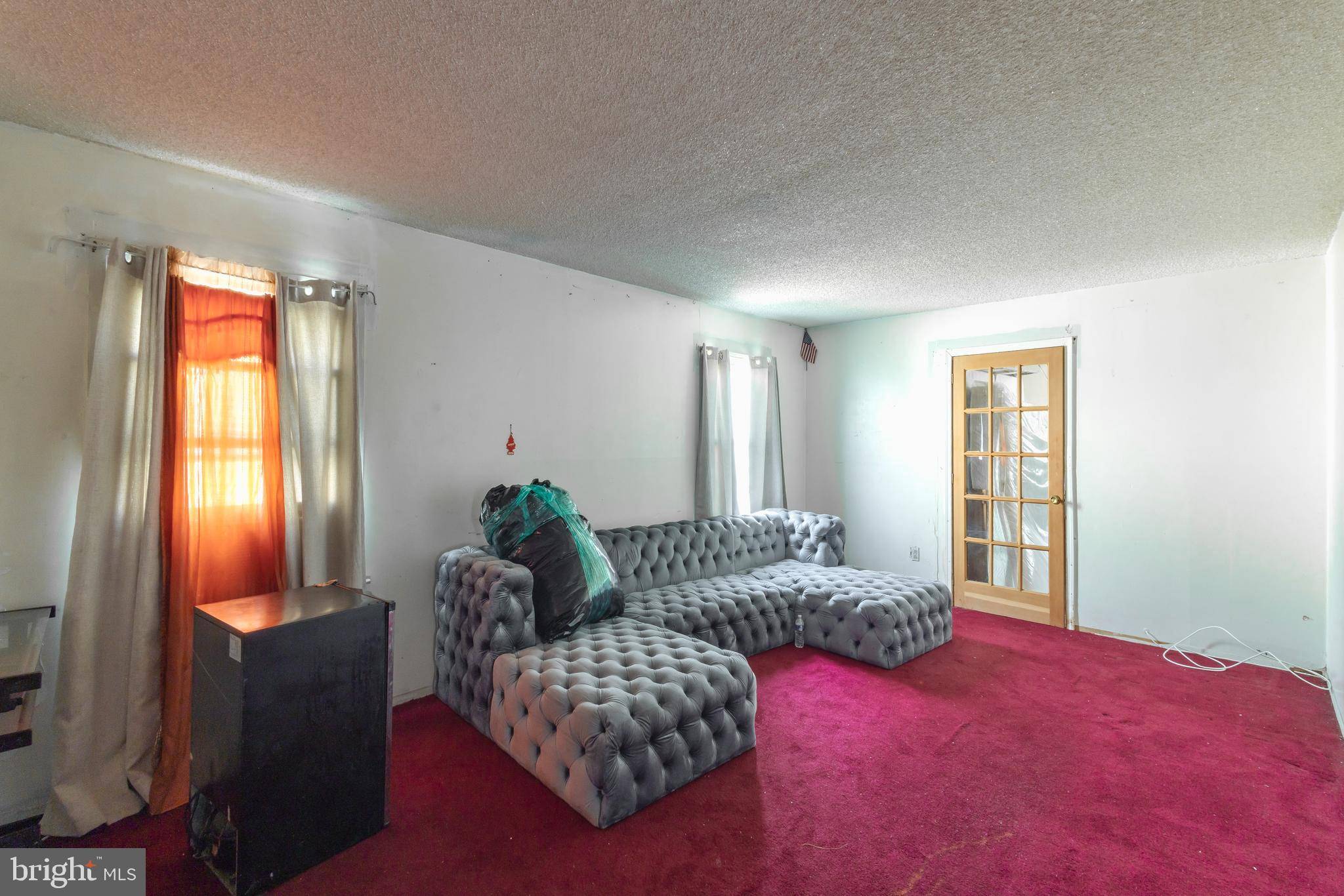 Willingboro, NJ 08046,18 BENDIX LN