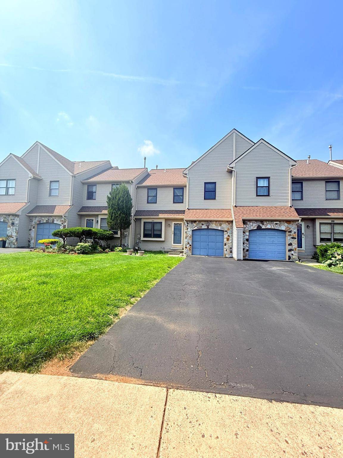 Feasterville Trevose, PA 19053,343 BASSWOOD CIR