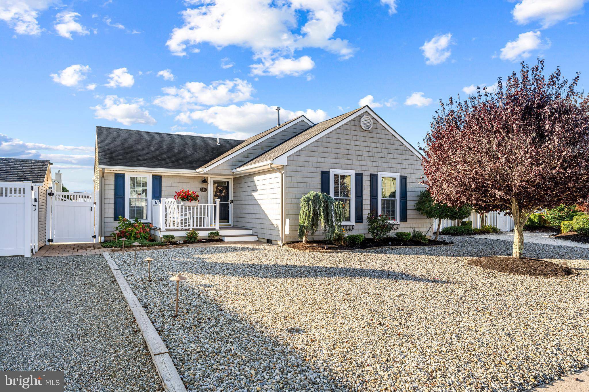 Manahawkin, NJ 08050,144 PETER RD