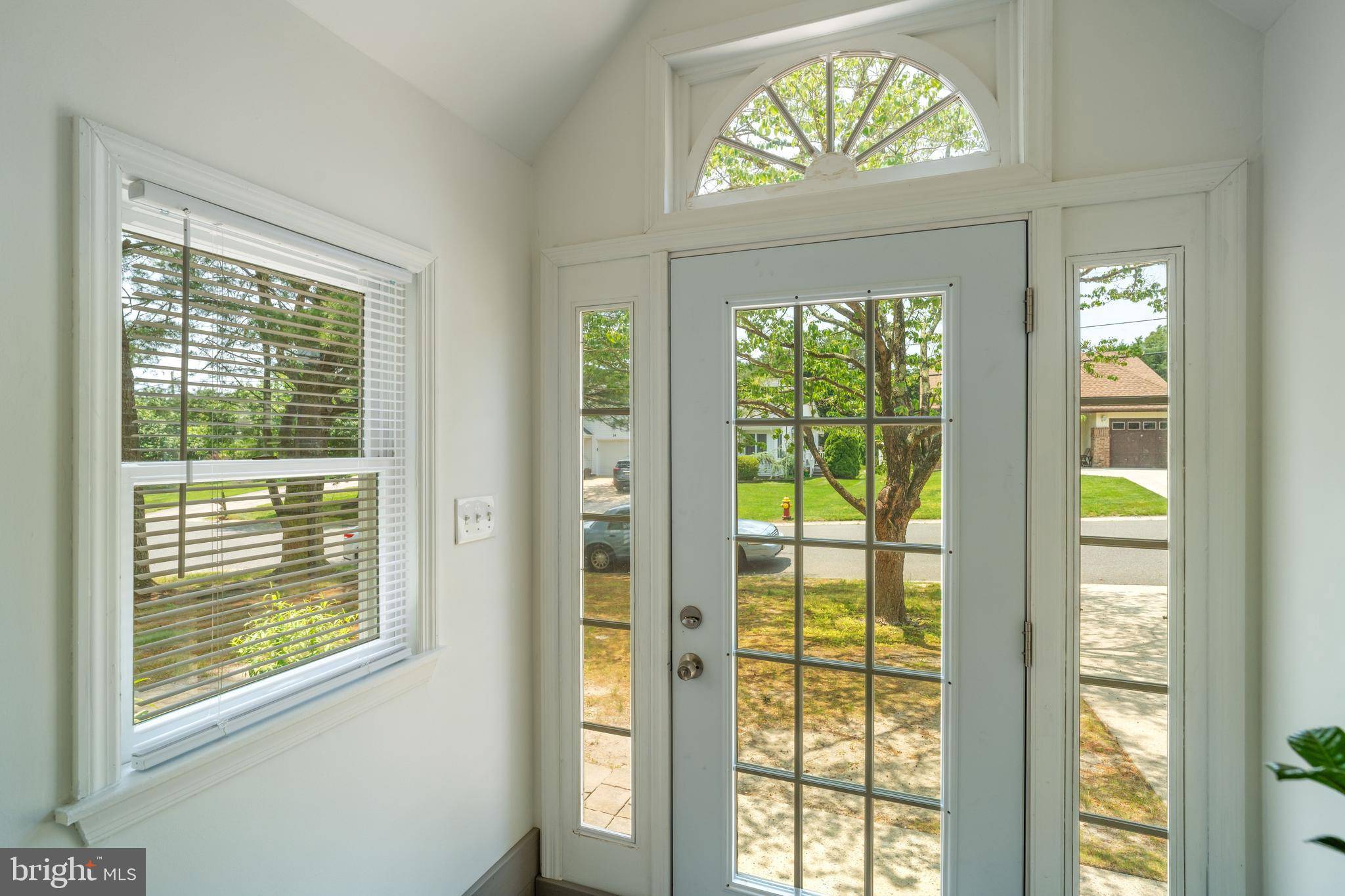 Manahawkin, NJ 08050,19 CEDAR AVE