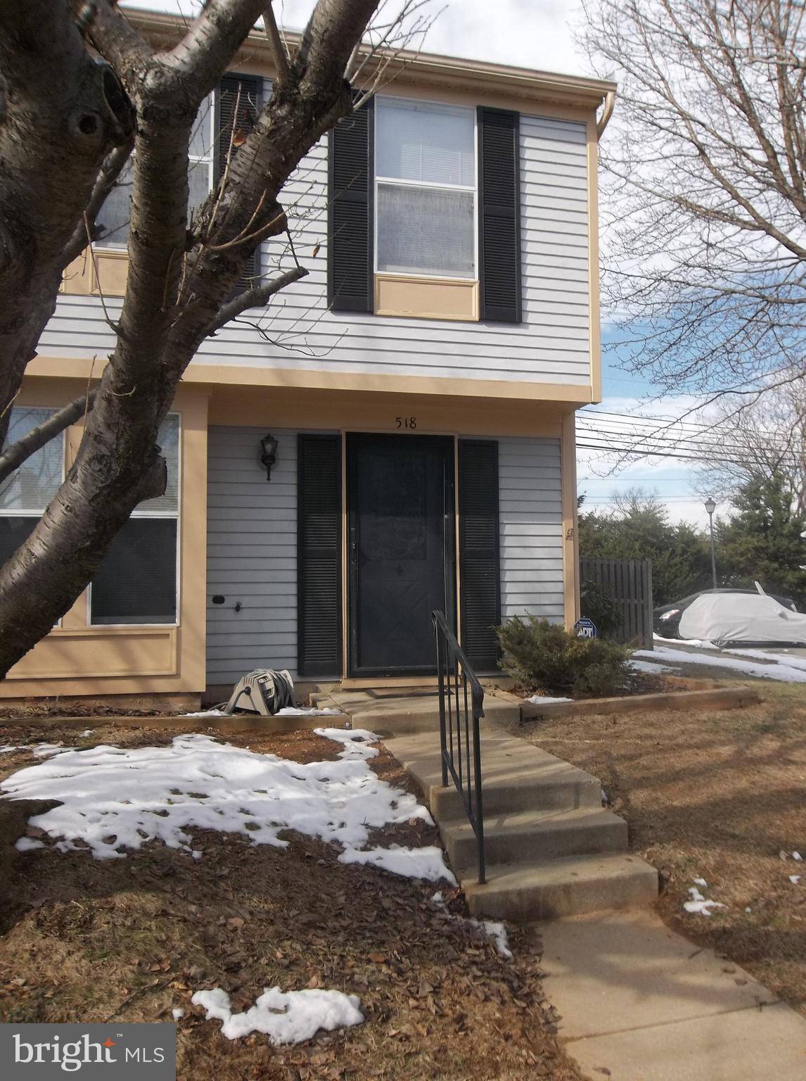 Gaithersburg, MD 20878,518 WHITE SURF TER
