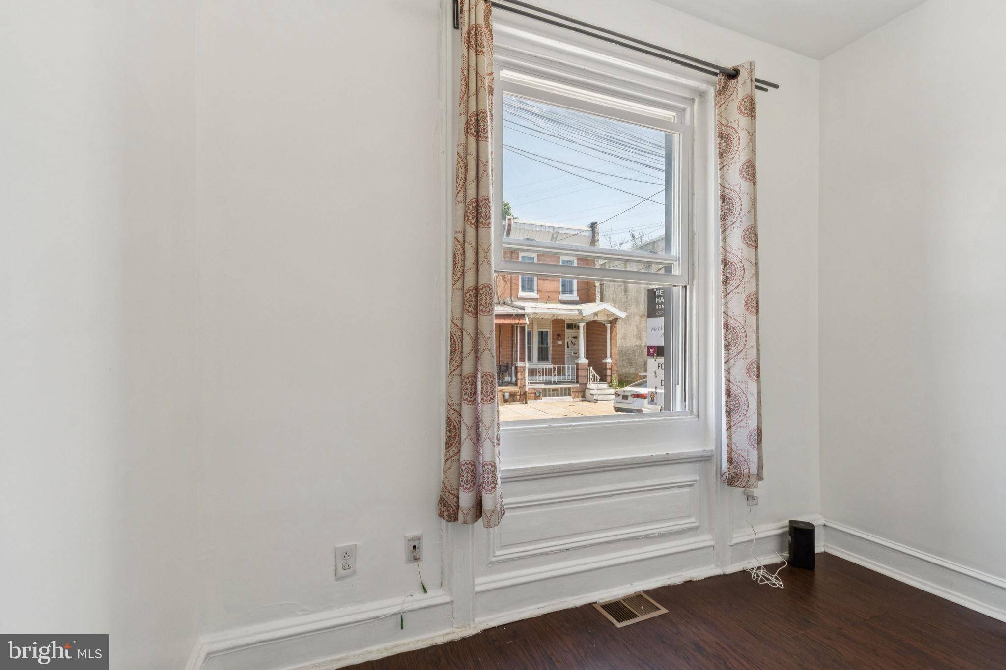 Philadelphia, PA 19133,1122 W DAUPHIN ST #1