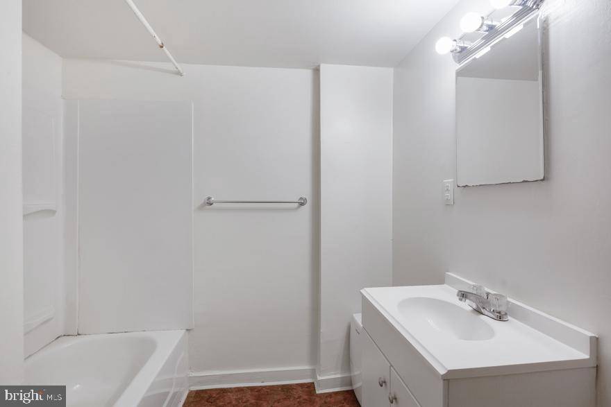 Philadelphia, PA 19104,3512 LANCASTER AVE #1E