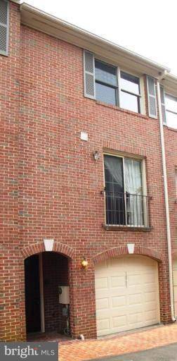 Arlington, VA 22201,1865 ADAMS ST