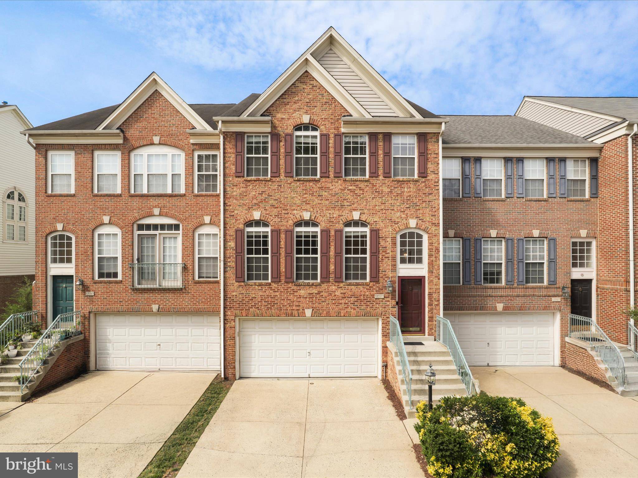 Herndon, VA 20171,13595 CEDAR RUN LN