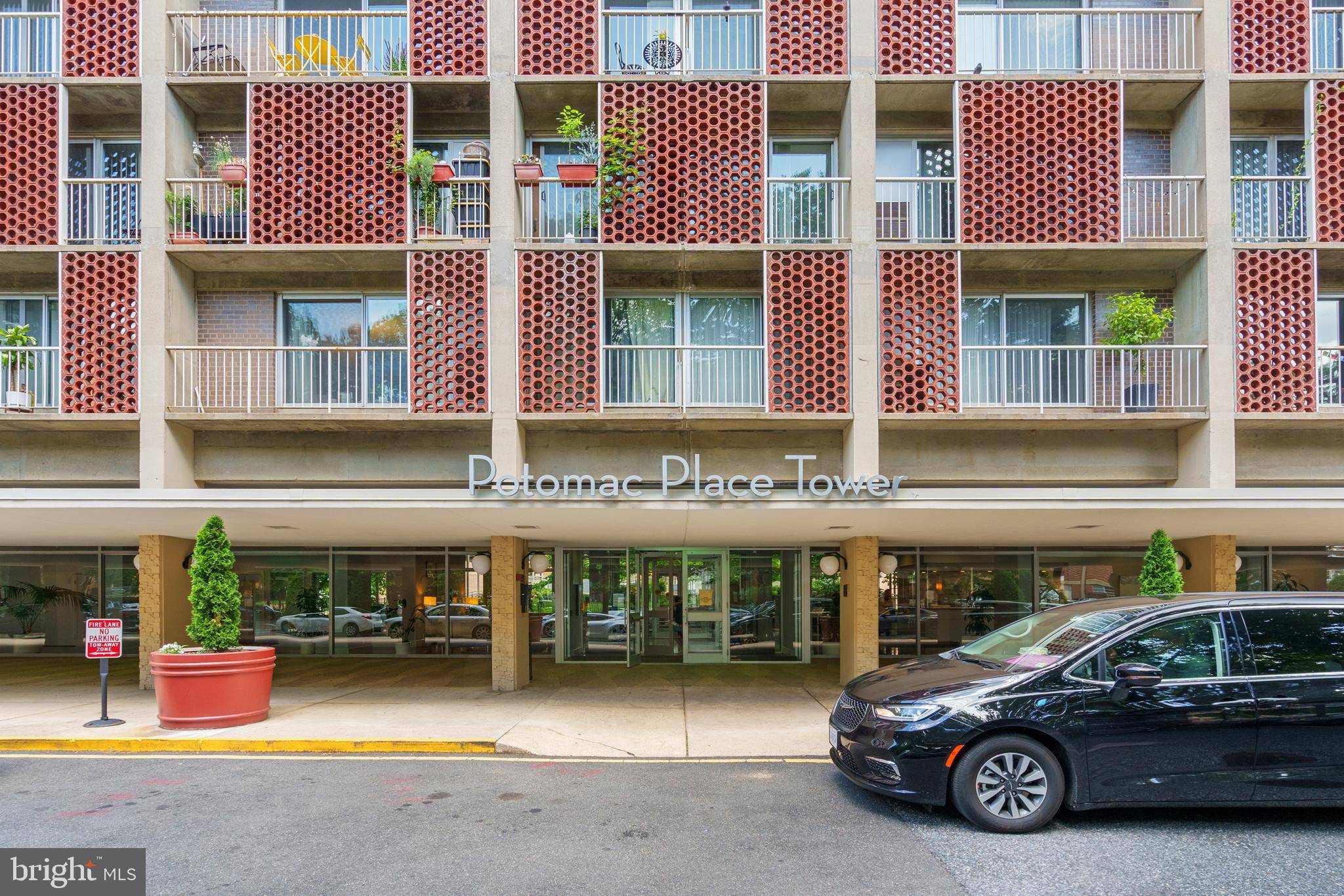 Washington, DC 20024,800 4TH ST SW #S421
