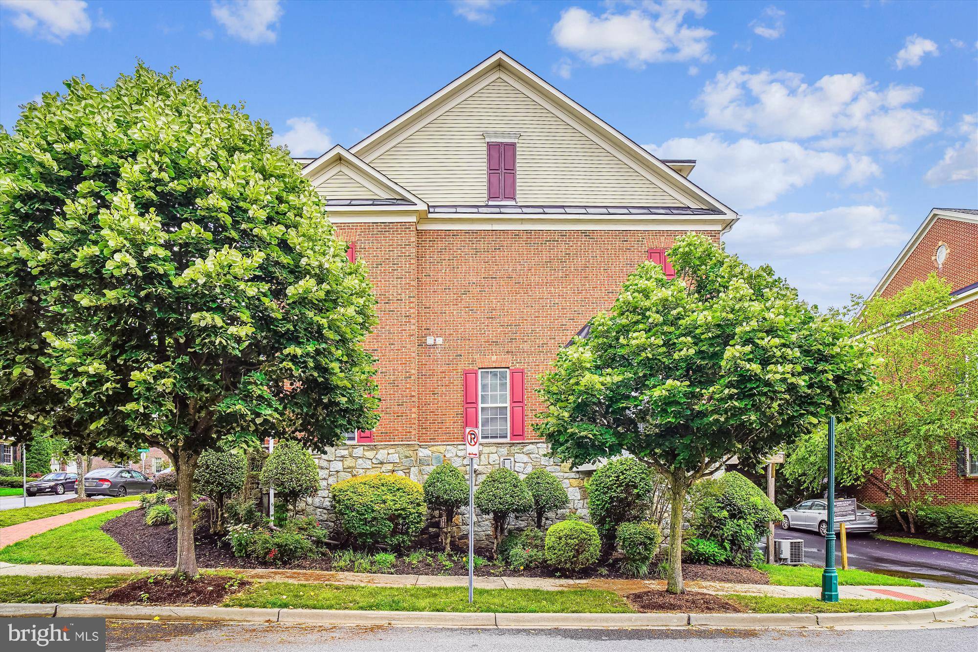 Clarksburg, MD 20871,12962 CLARKSBURG SQUARE RD