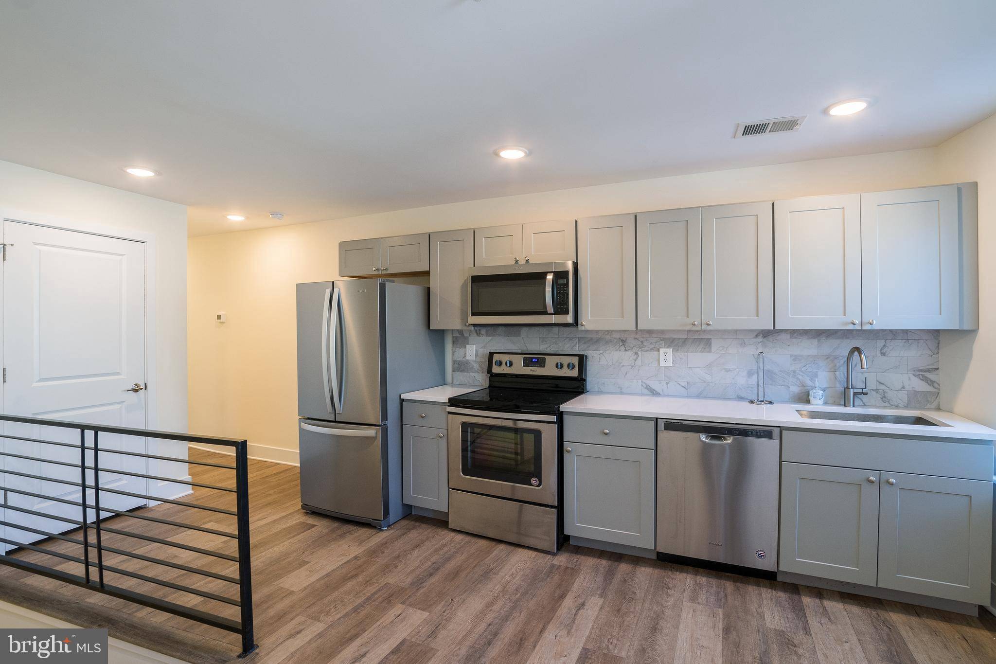 Philadelphia, PA 19125,2444 FRANKFORD AVE #UNIT B
