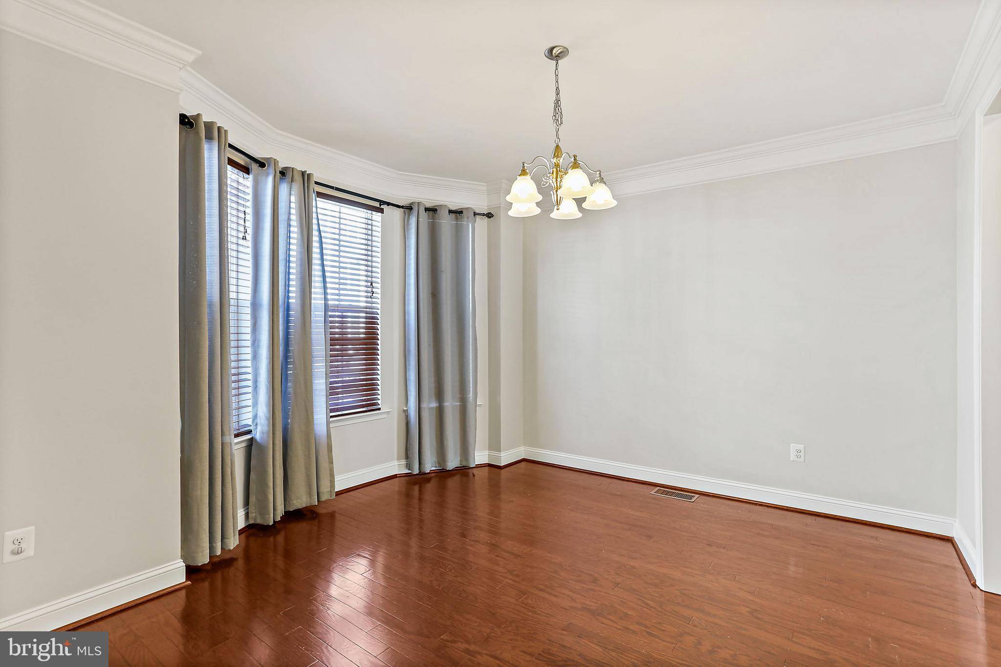 Ellicott City, MD 21043,5807 DUNCAN DR