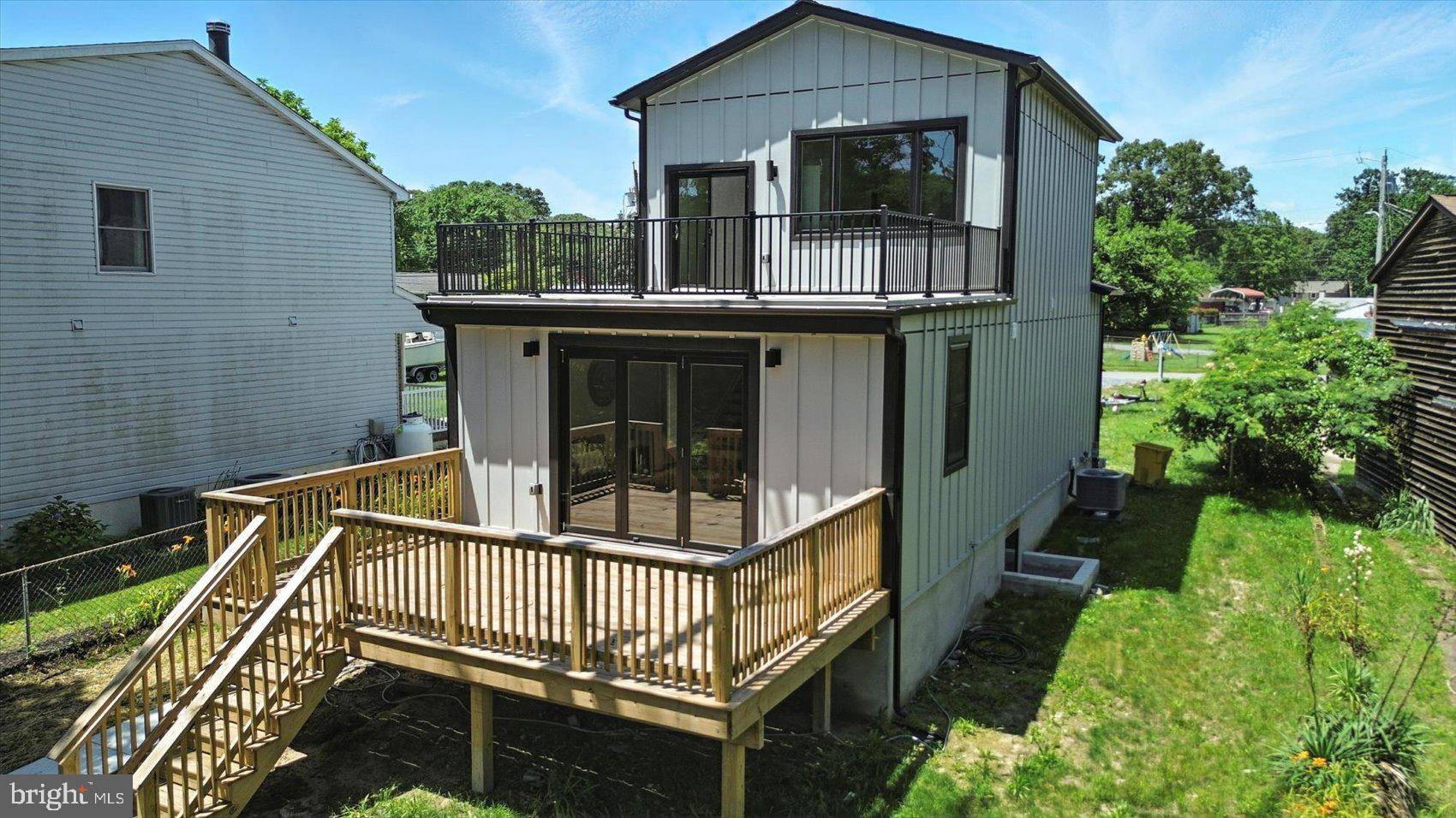 Pasadena, MD 21122,1328 EDNA RD