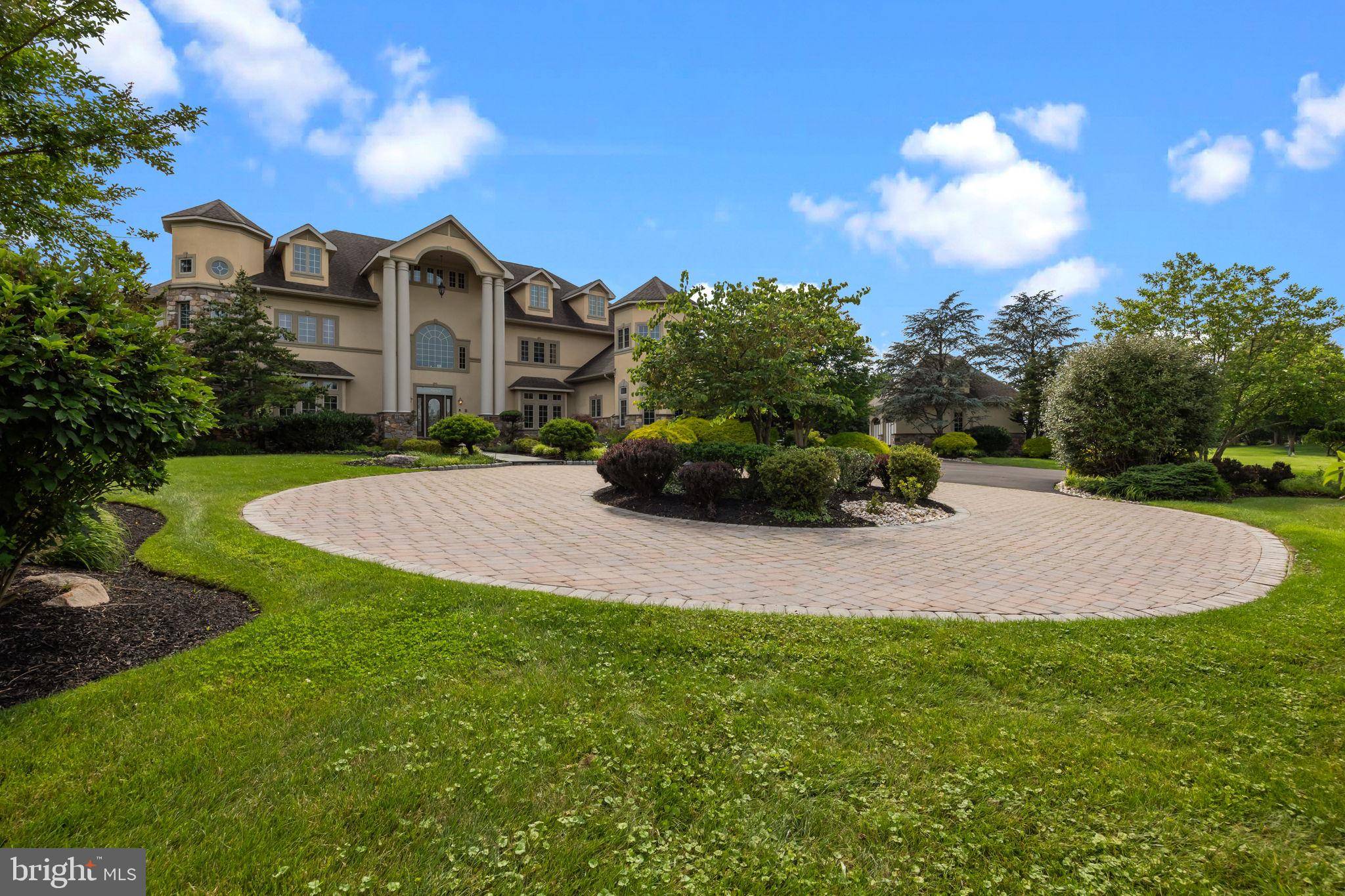 Newtown, PA 18940,2 ALDANS WAY