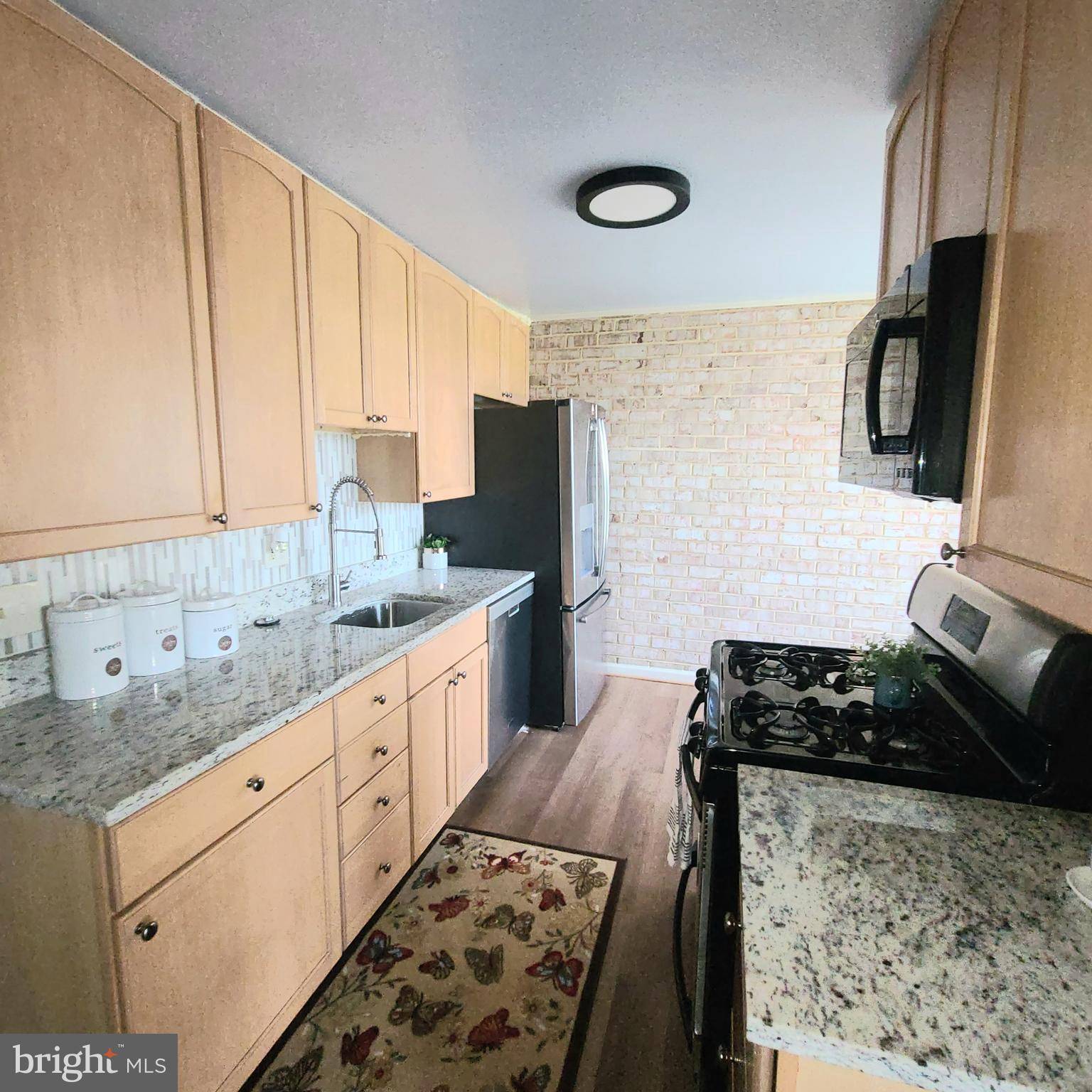 Temple Hills, MD 20748,3319 HUNTLEY SQUARE DR #A1