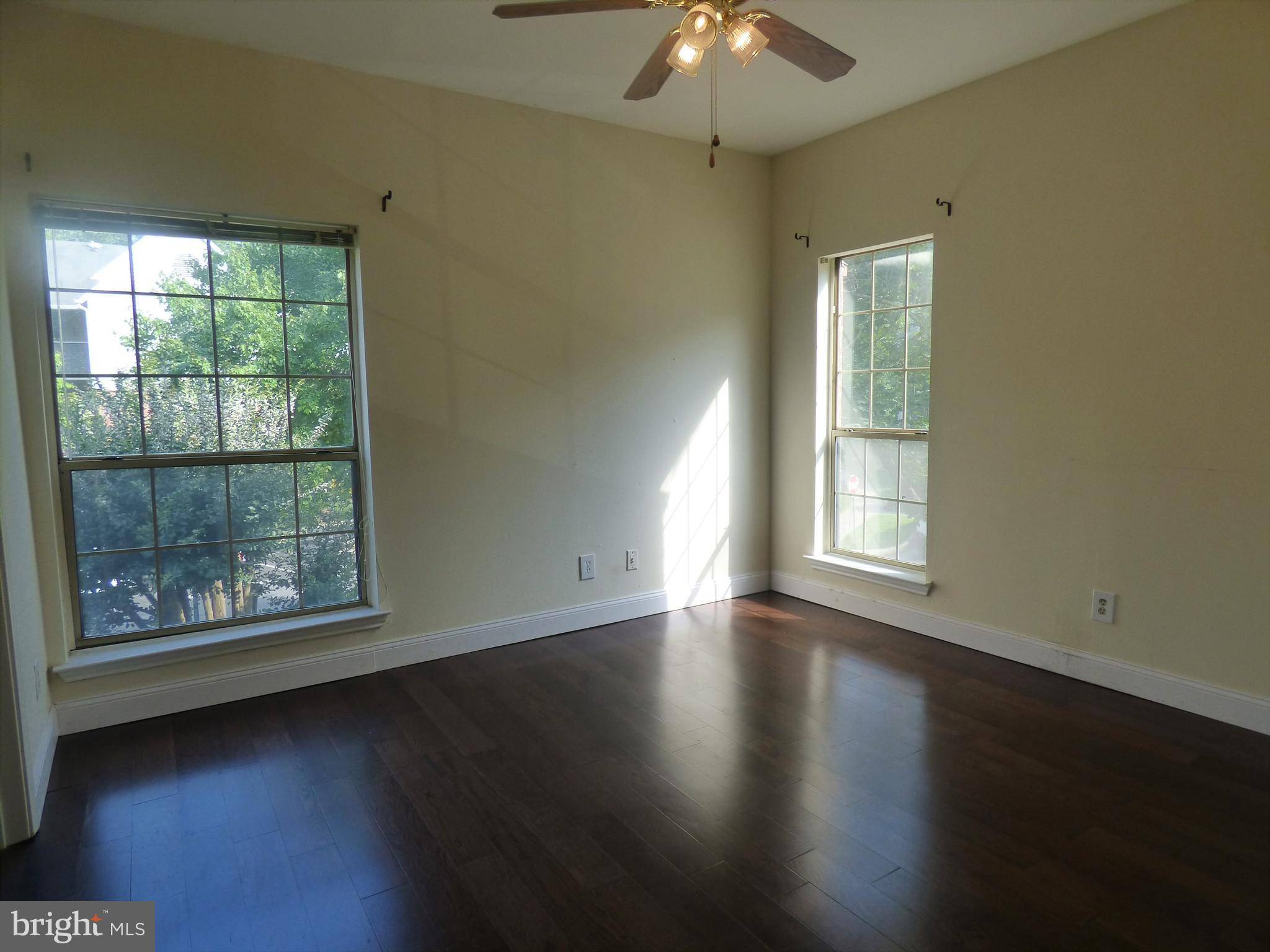 Fairfax, VA 22033,12163 PENDERVIEW TER #1021