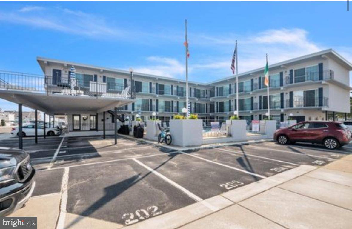 Wildwood, NJ 08260,405 OCEAN AVE #110