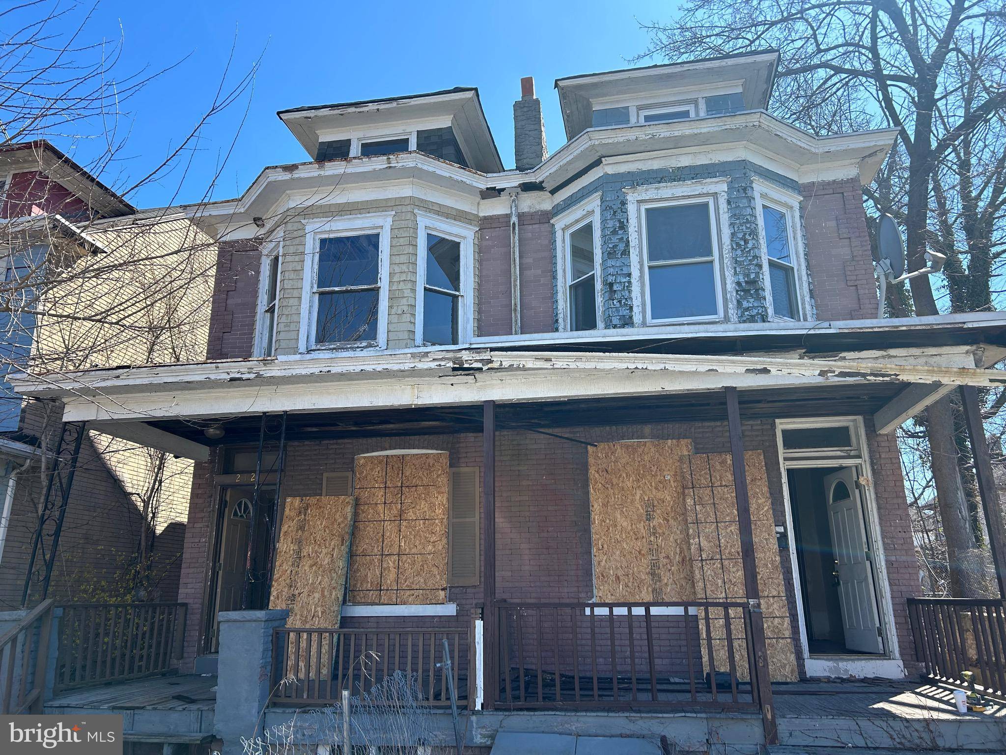 Trenton, NJ 08618,210 HIGHLAND AVE