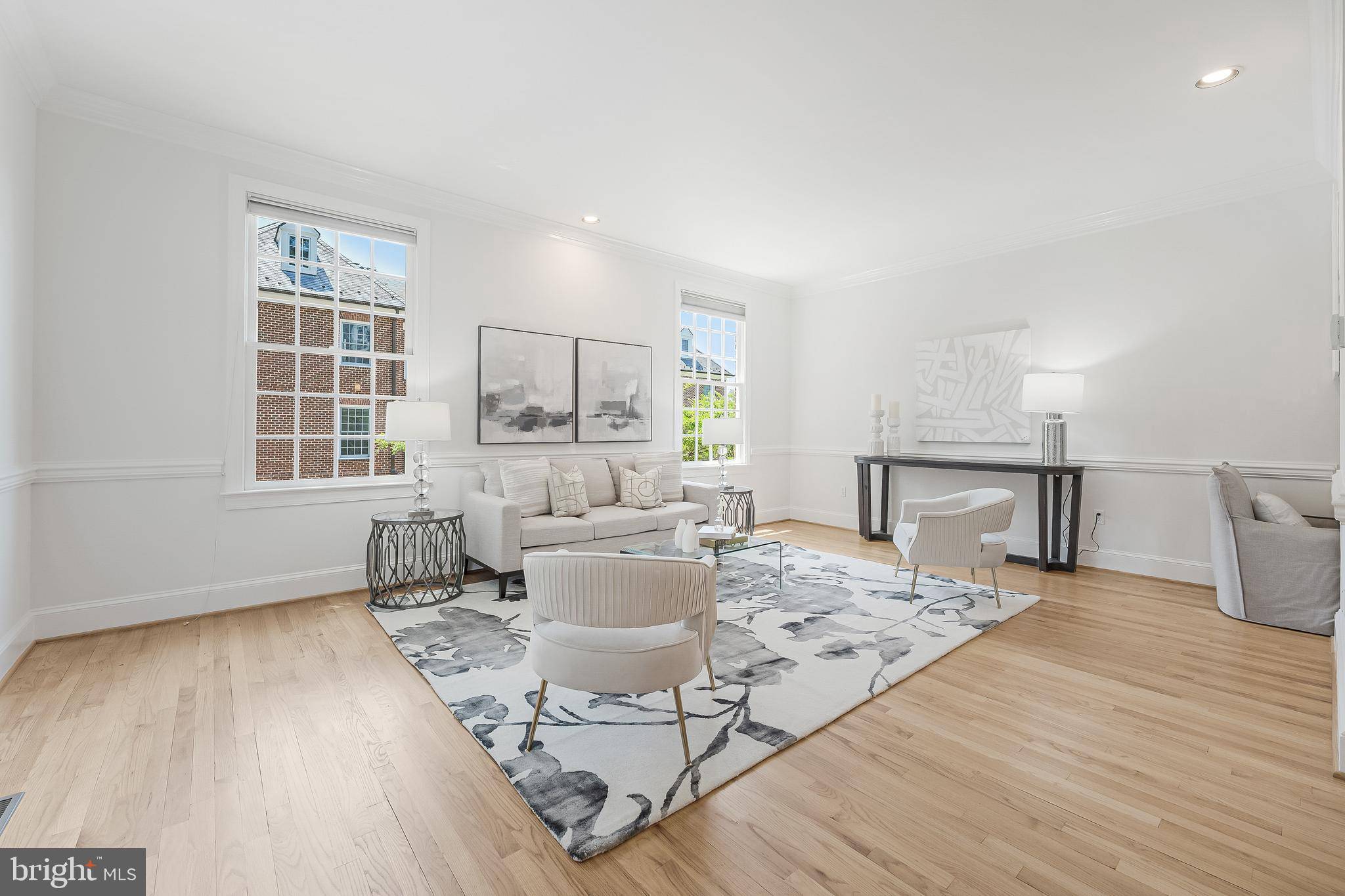 Mclean, VA 22101,1107 KENSINGTON RD