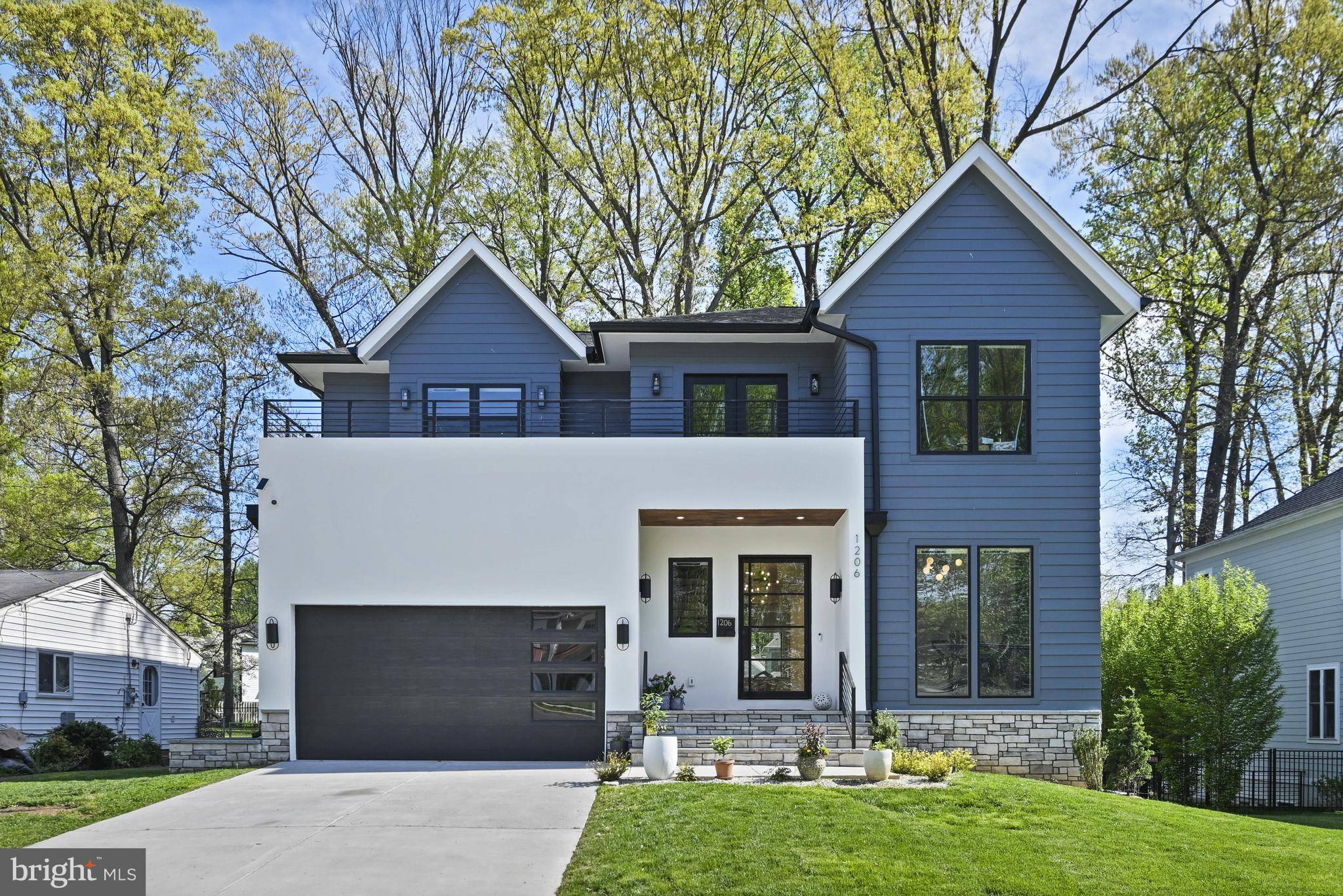 Vienna, VA 22180,1206 COTTAGE ST SW