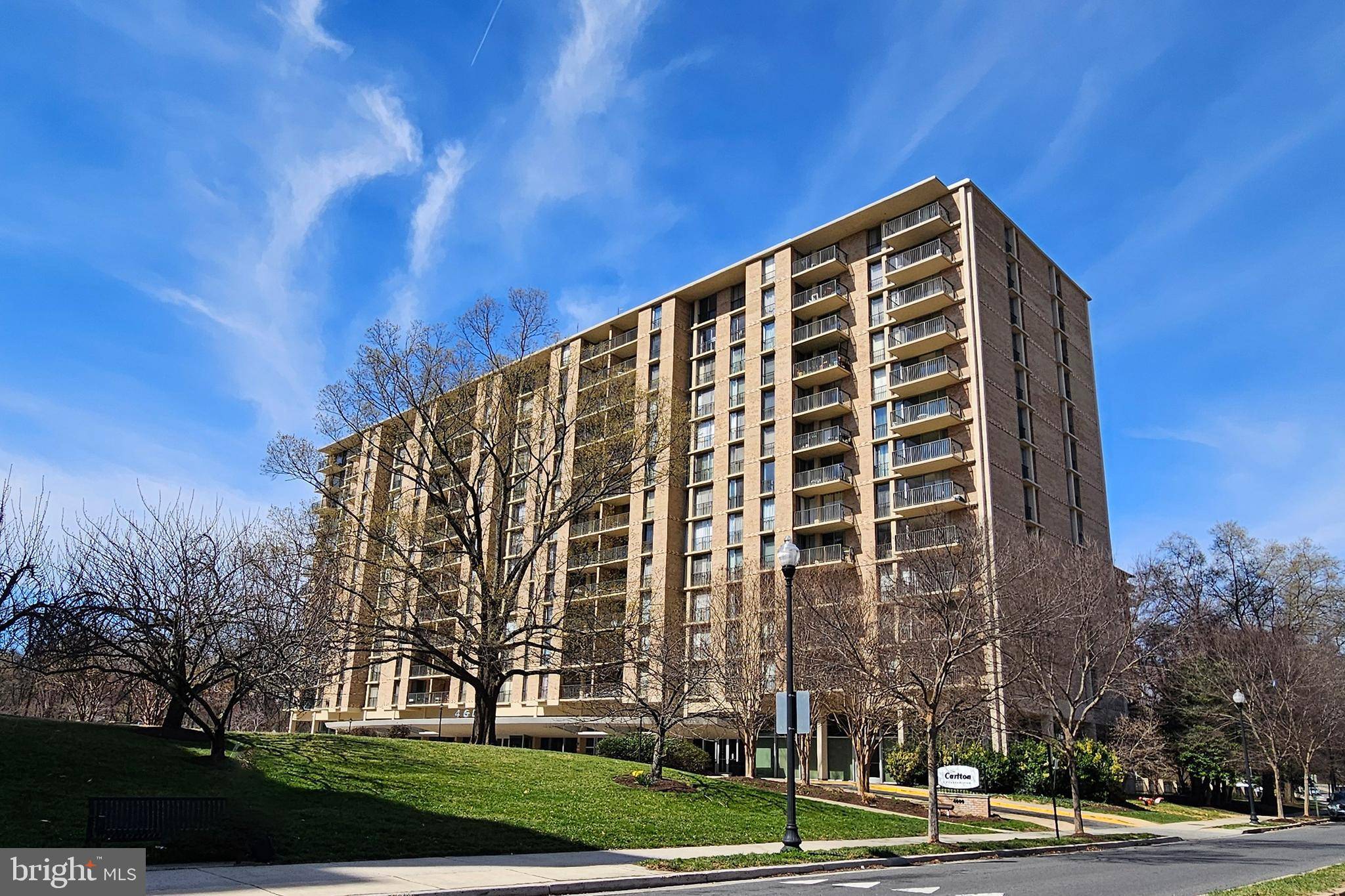 Arlington, VA 22204,4600 S FOUR MILE RUN DR #722