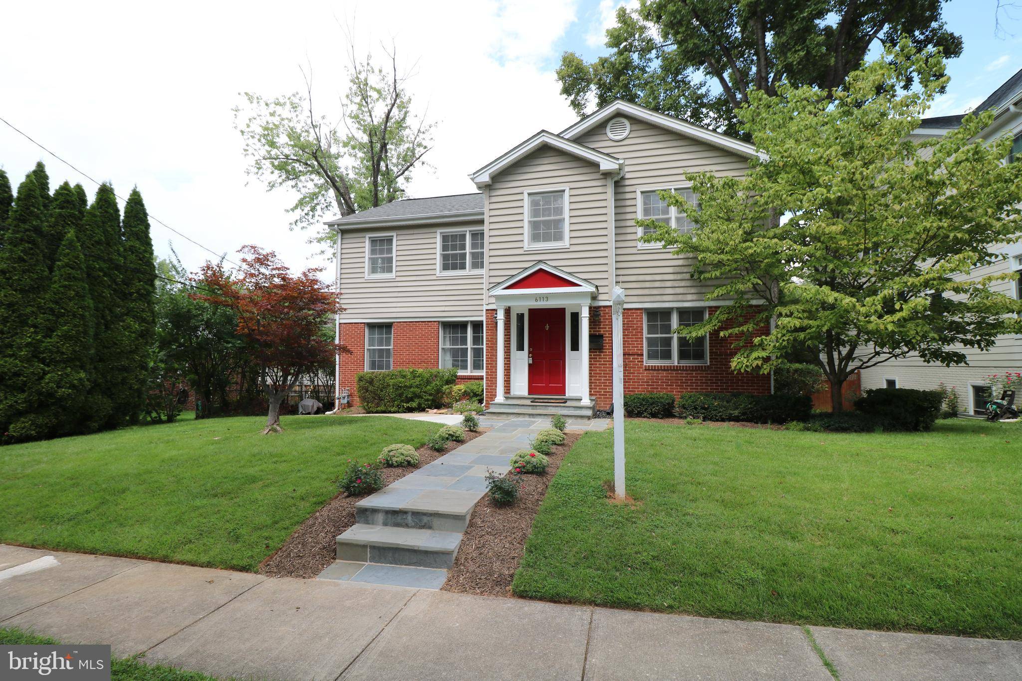 Bethesda, MD 20817,6113 DUNLEER CT