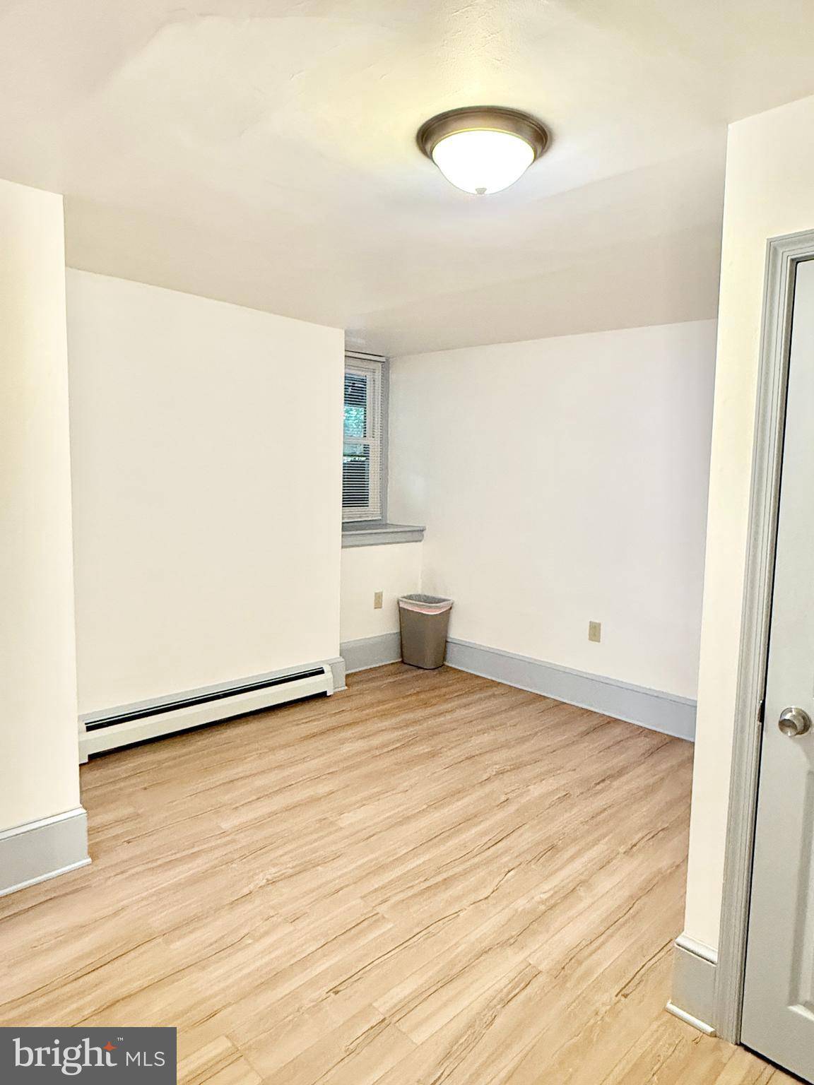 Spring City, PA 19475,30 N MAIN ST #A