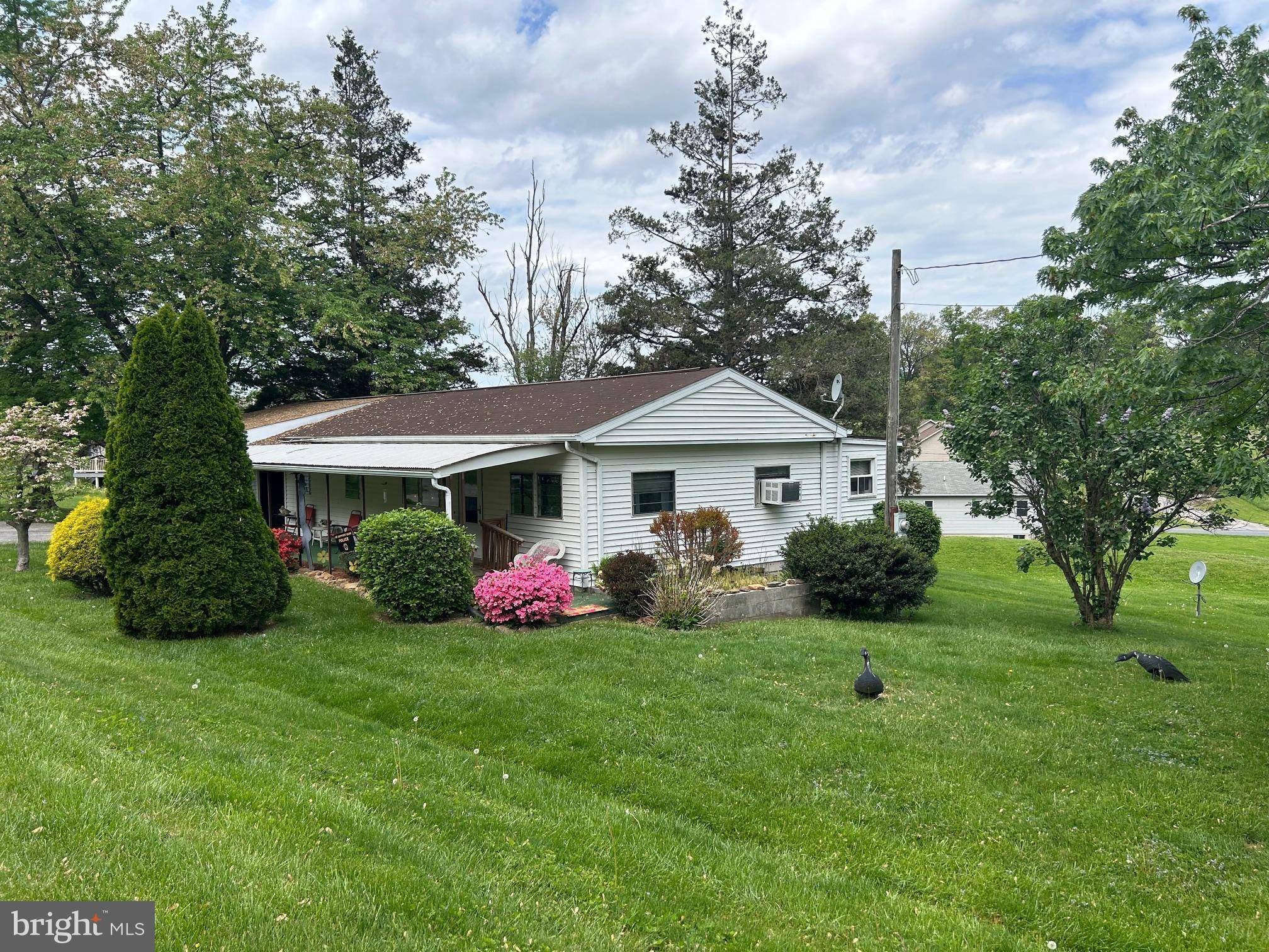 Spring Grove, PA 17362,4691 BENTZ RD