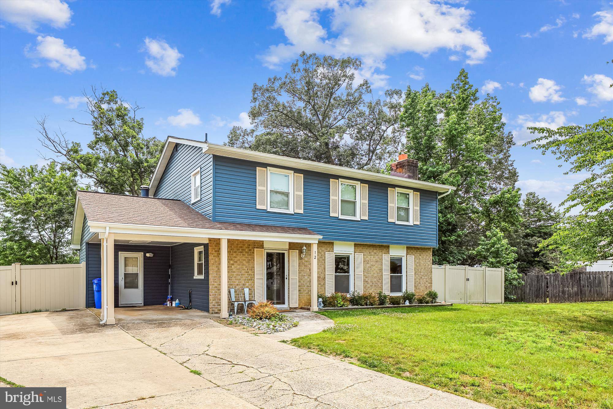 Waldorf, MD 20602,12 BANTRY CT