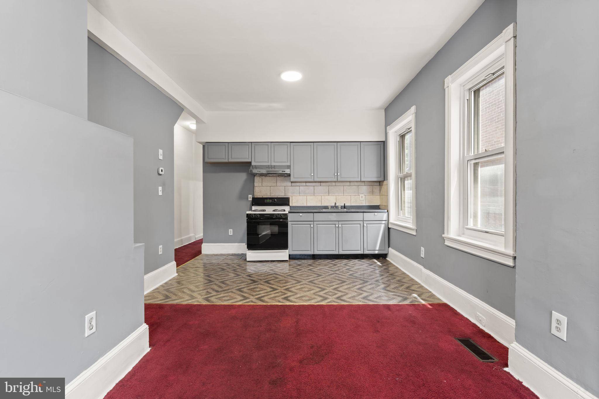 Philadelphia, PA 19120,127 E WELLENS AVE