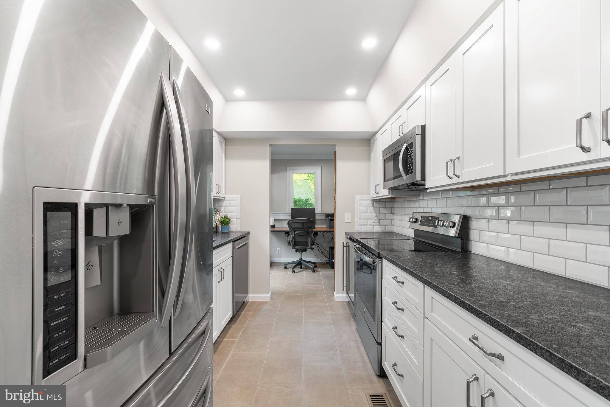 Newtown Square, PA 19073,112 OXLEY CT