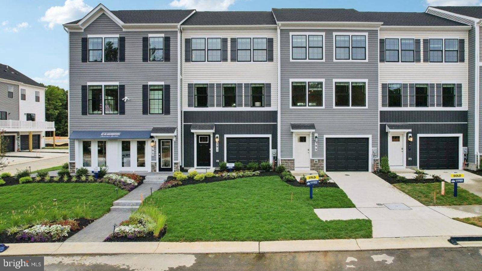 La Plata, MD 20646,464 STILL FEATHER AVE