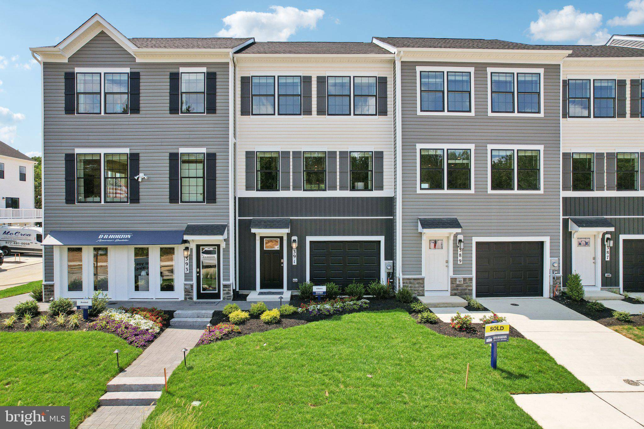 La Plata, MD 20646,467 STILL FEATHER AVE