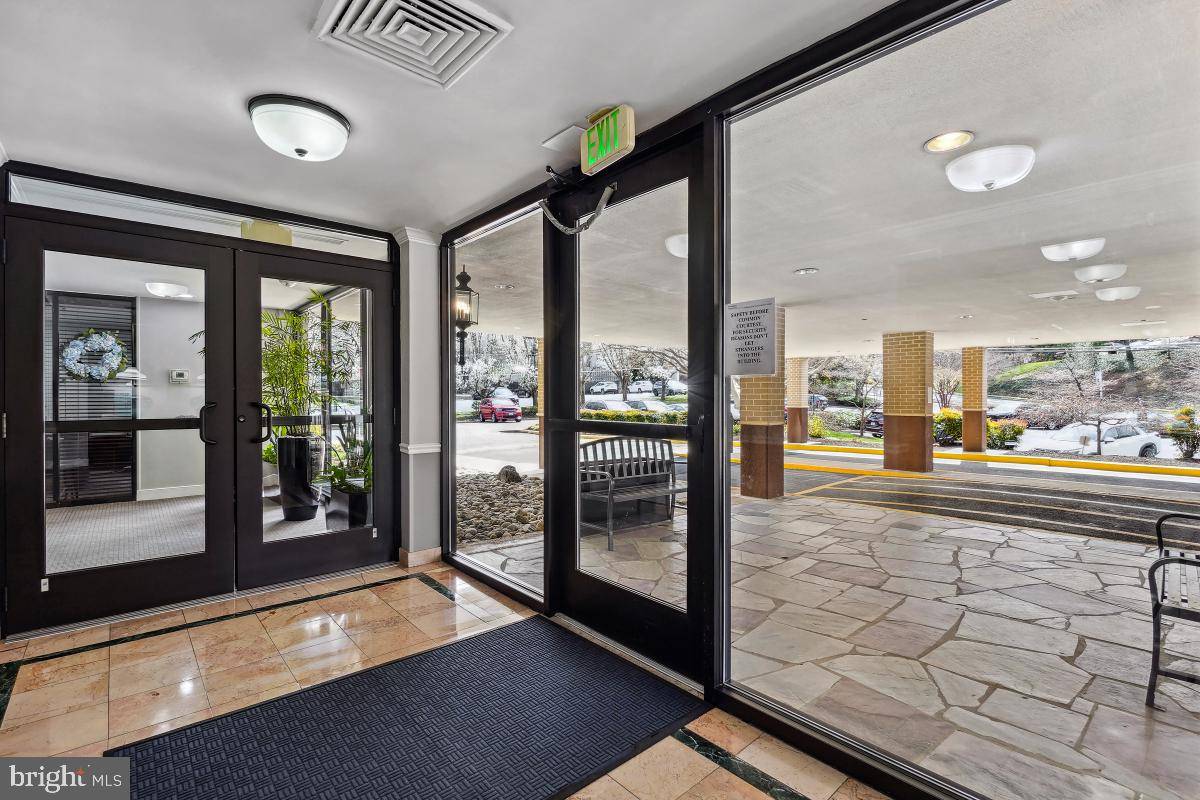 Falls Church, VA 22044,600 ROOSEVELT BLVD #316