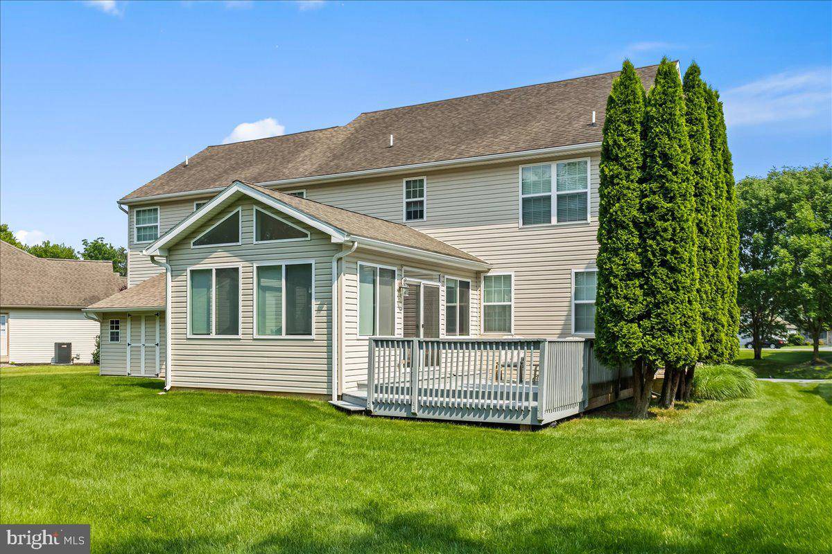 Lebanon, PA 17042,211 WHITE OAK CIR