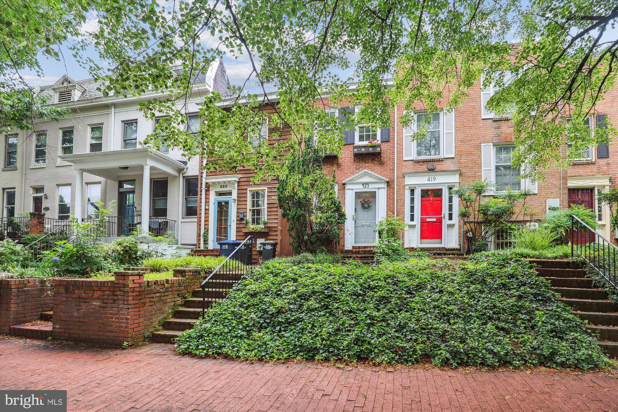 Washington, DC 20003,423 5TH ST SE
