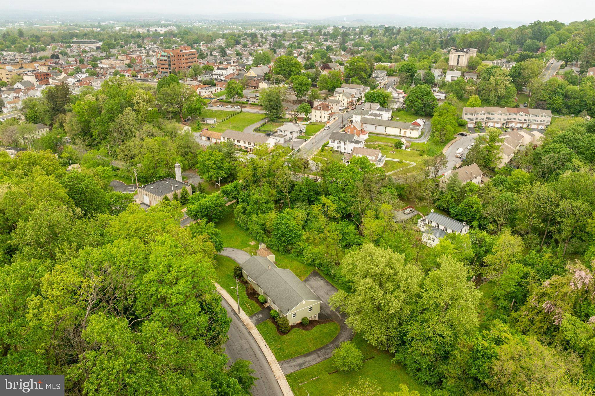 Ephrata, PA 17522,160 E FULTON ST