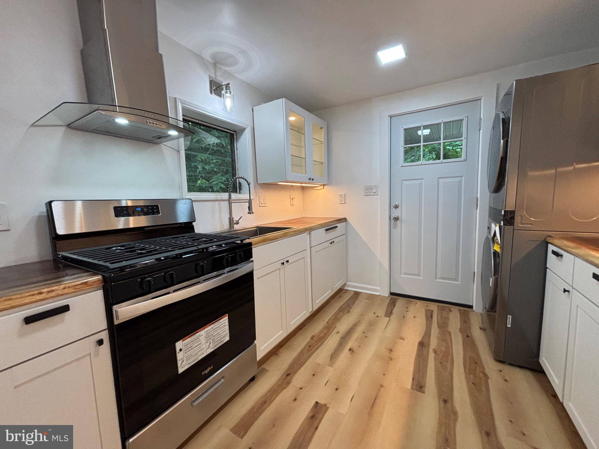 Millville, NJ 08332,323 D ST