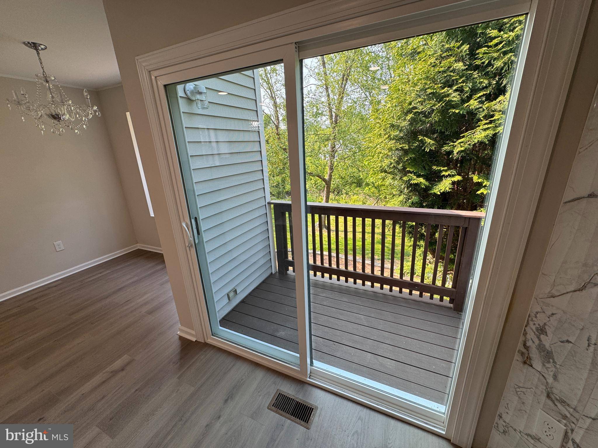 Ambler, PA 19002,2000 RED MAPLE GRV
