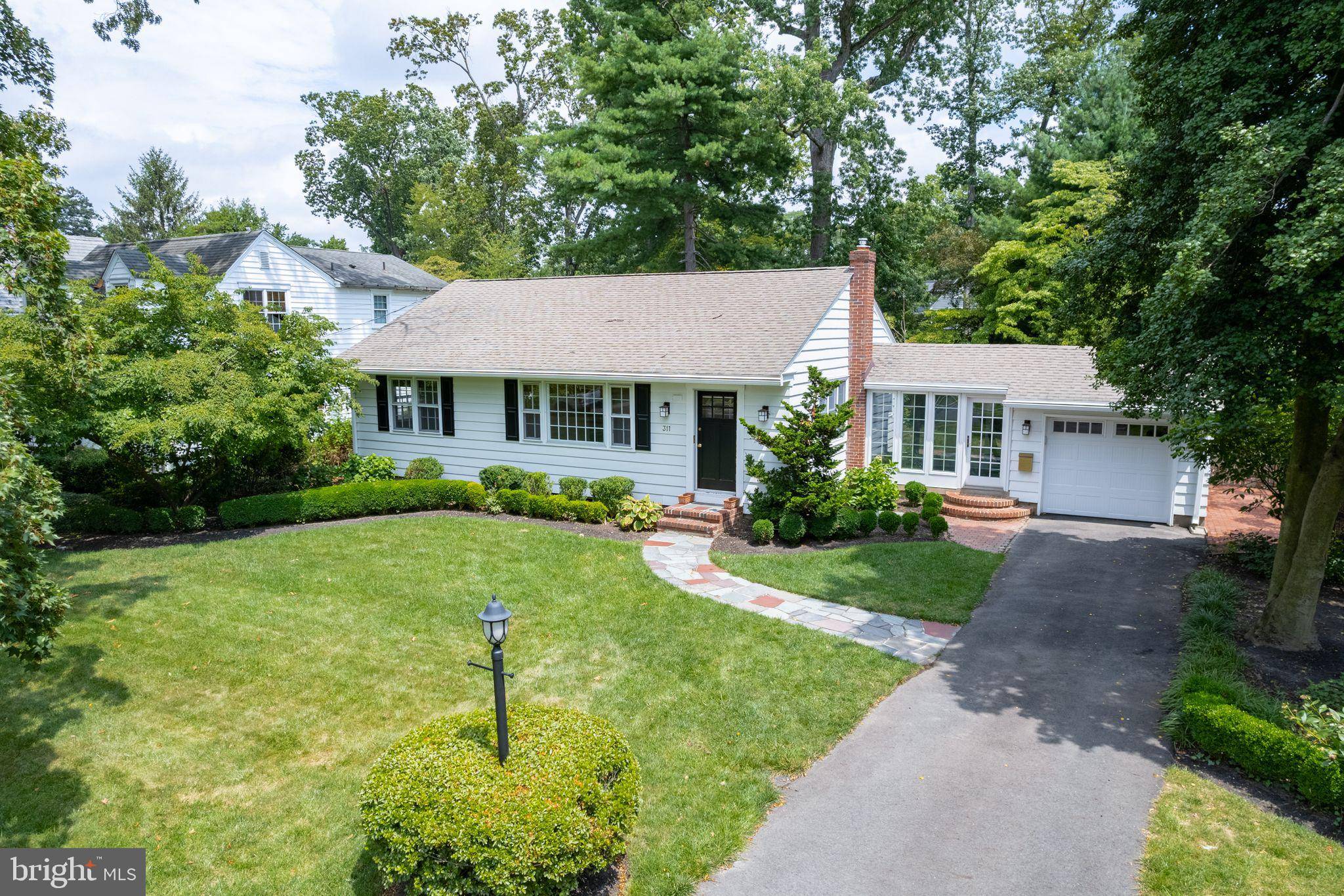 Haddonfield, NJ 08033,311 PEYTON AVE