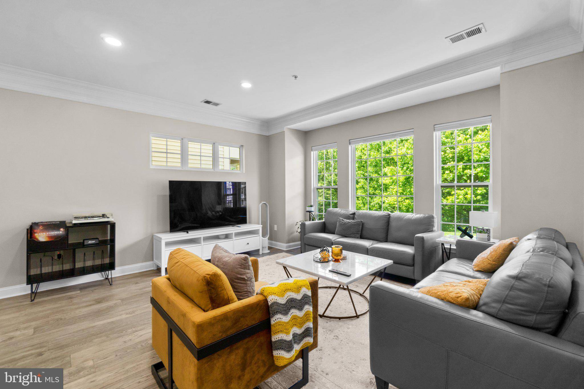 New Market, MD 21774,6812 CHICKADEE LN