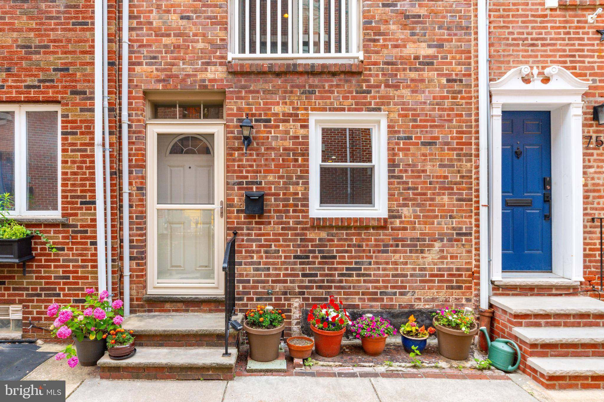 Philadelphia, PA 19147,754 S MILDRED ST
