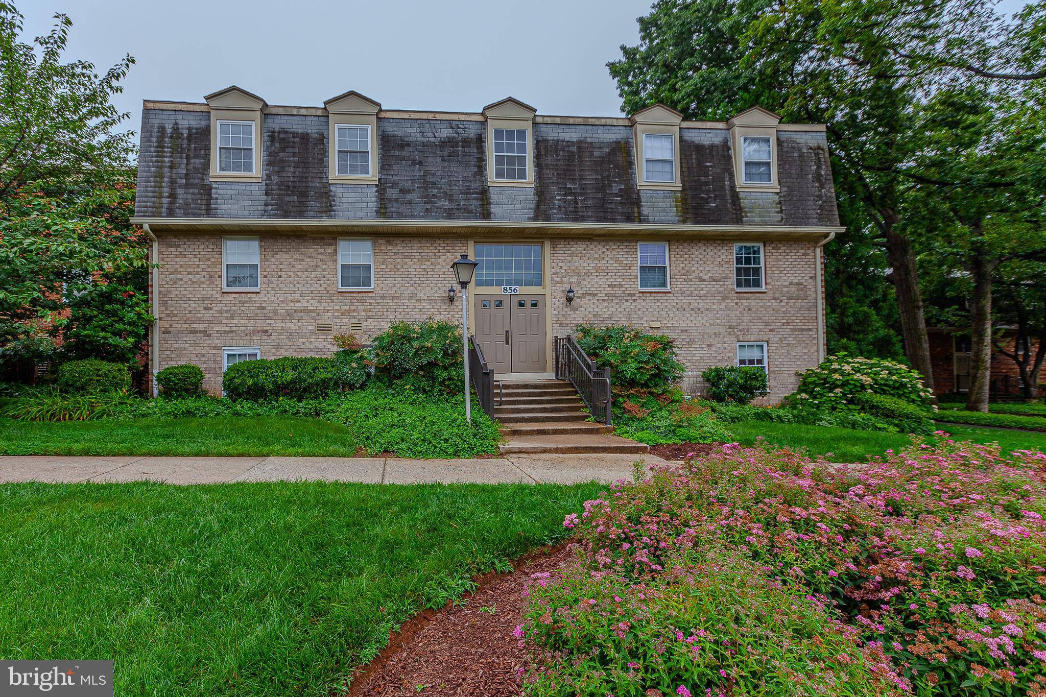 Rockville, MD 20850,856 COLLEGE PKWY #856-201