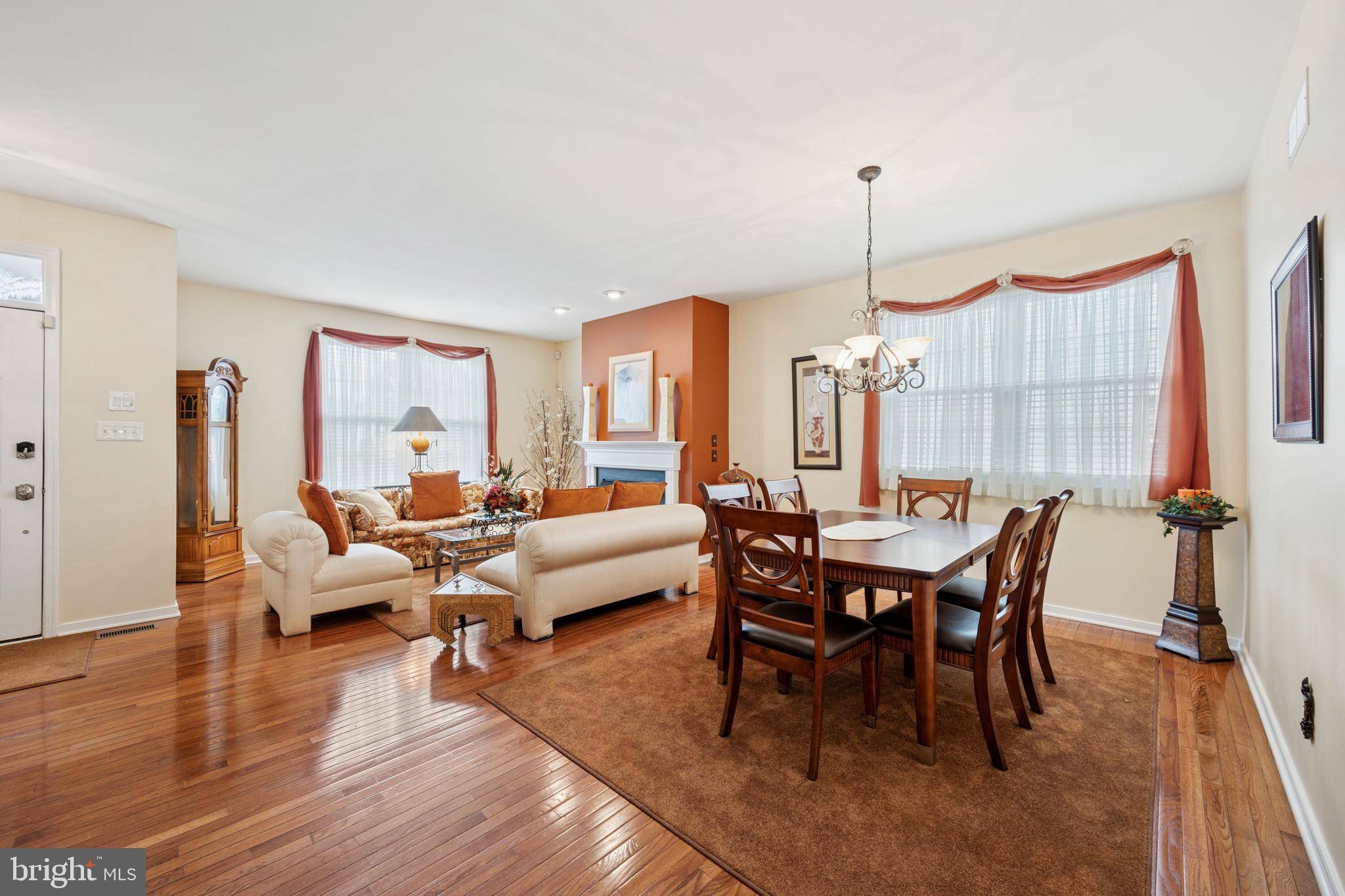 Deptford, NJ 08096,219 HERITAGE WAY