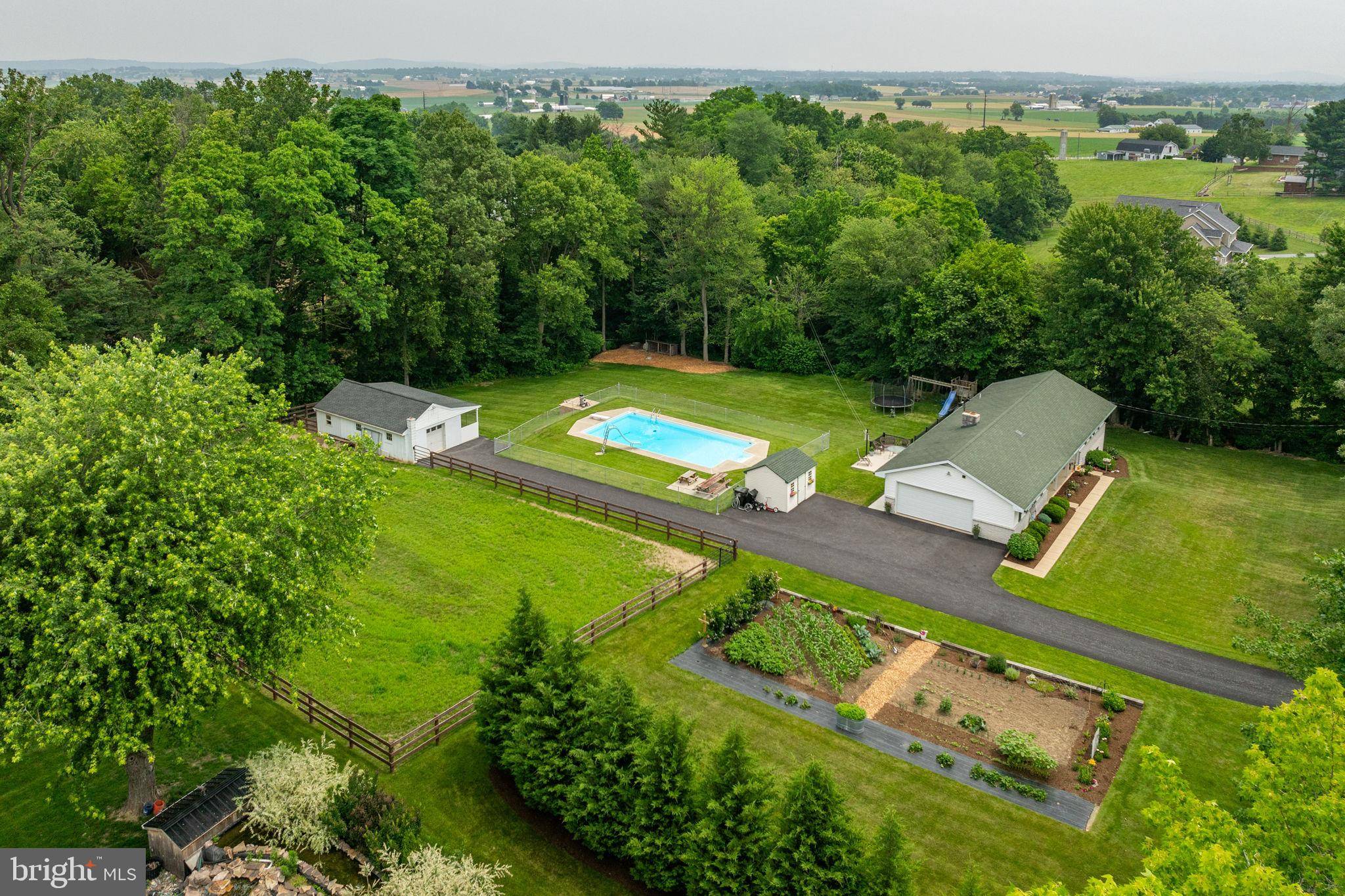 Manheim, PA 17545,60 FAIRLAND RD