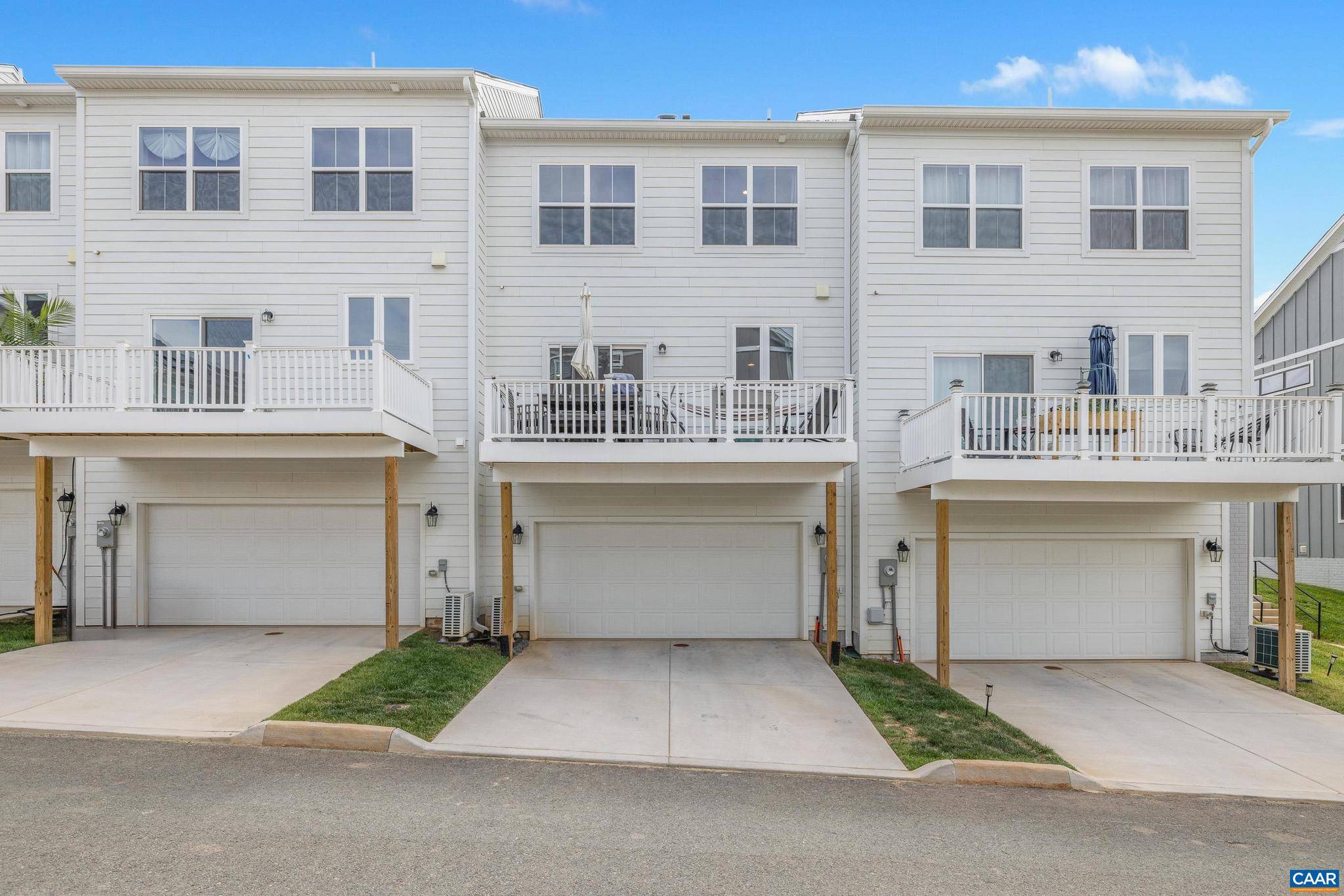 Charlottesville, VA 22902,3028 HORIZON RD