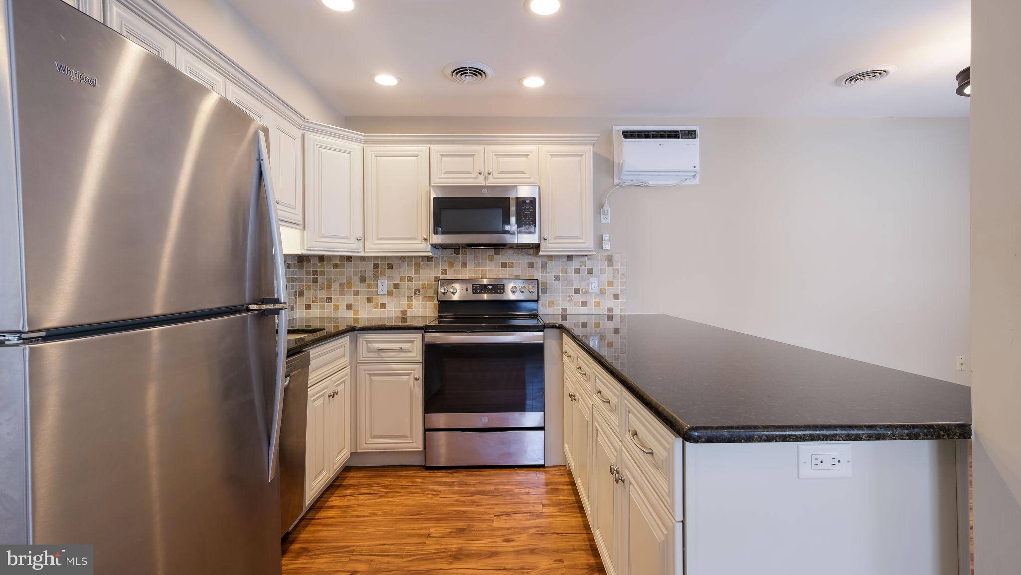 Doylestown, PA 18901,112 E STATE ST #7